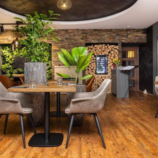 Garden Restaurant & Pension Pardubice Luaran gambar