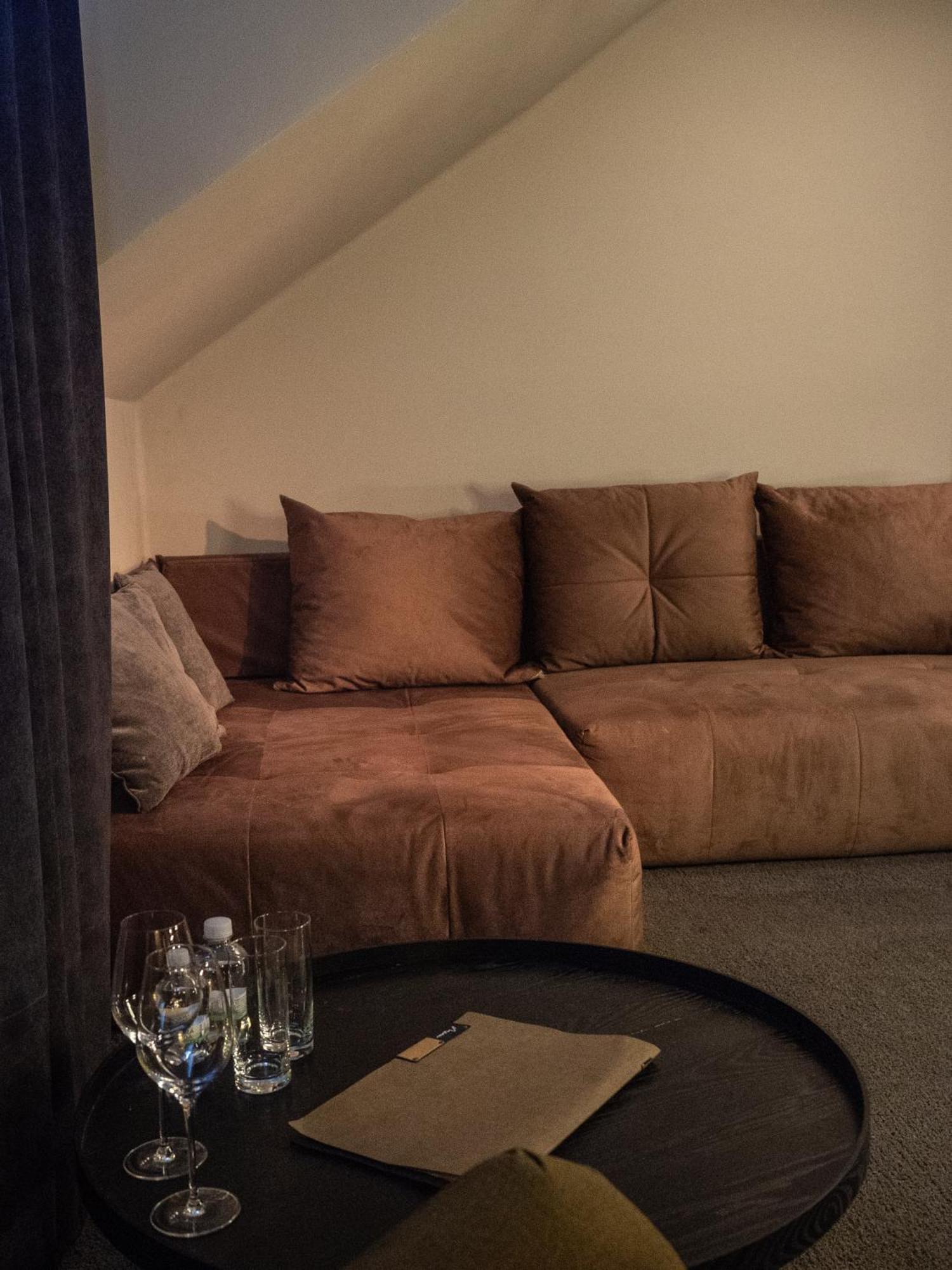 Garden Restaurant & Pension Pardubice Luaran gambar